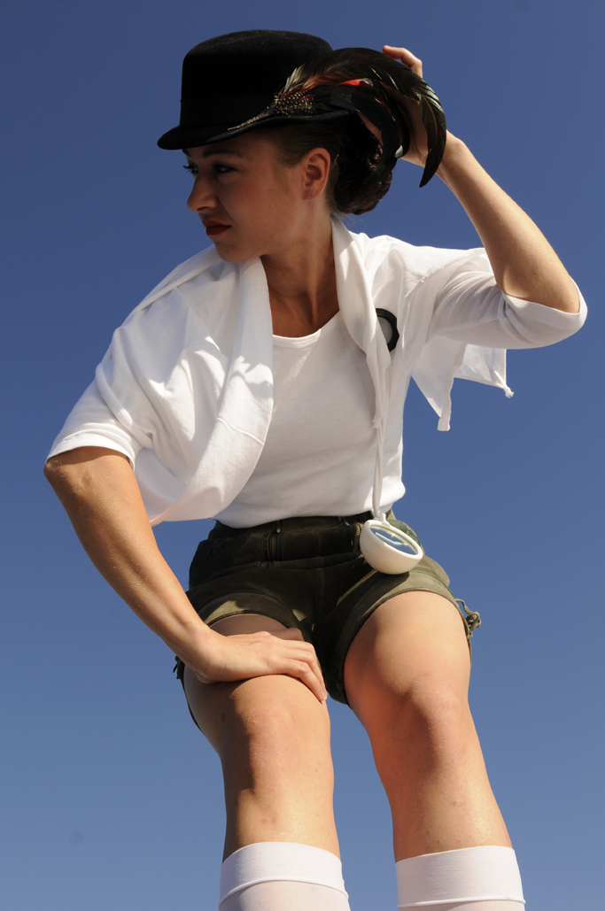 elisabeth rosenthal, ER-queenybeth on chimney in Brooklyn NY, 2010, pic by Sam Rohn